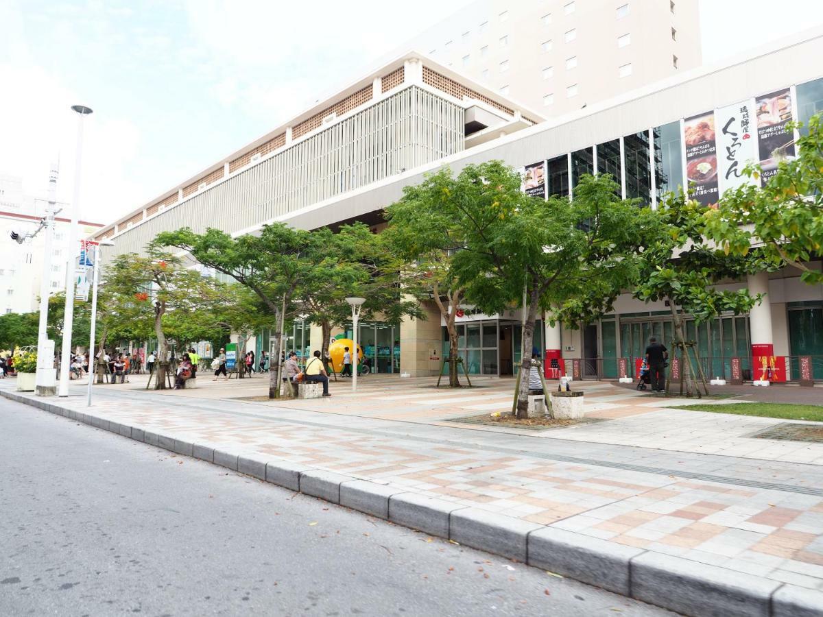 Holiday Homes Tsuboya 301 Naha Bagian luar foto