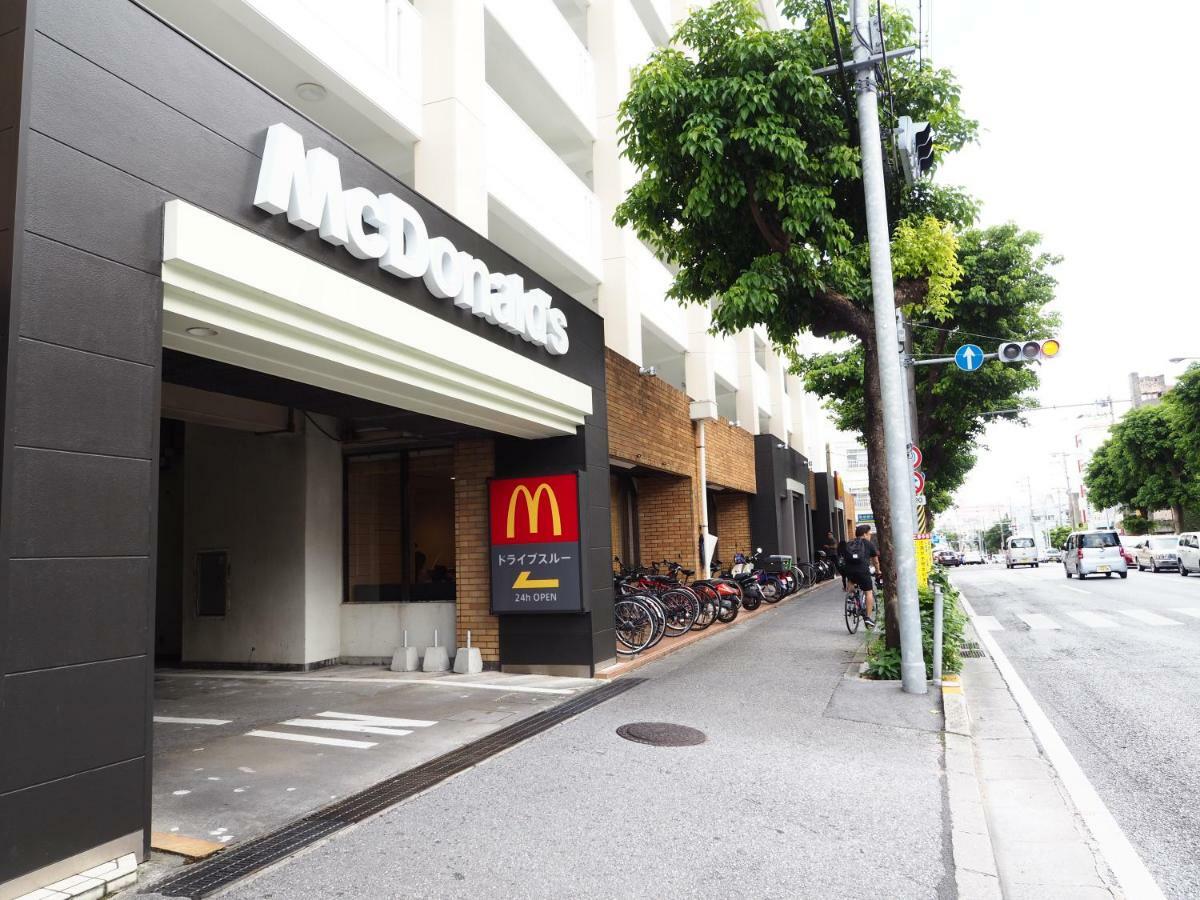 Holiday Homes Tsuboya 301 Naha Bagian luar foto